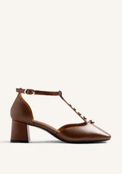 ZAPATOS TACÓN MARRÓN TACHAS