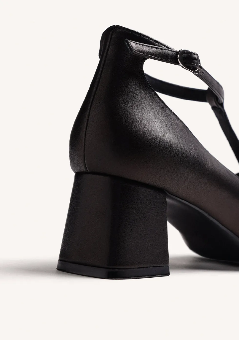 ZAPATOS TACÓN NEGRO