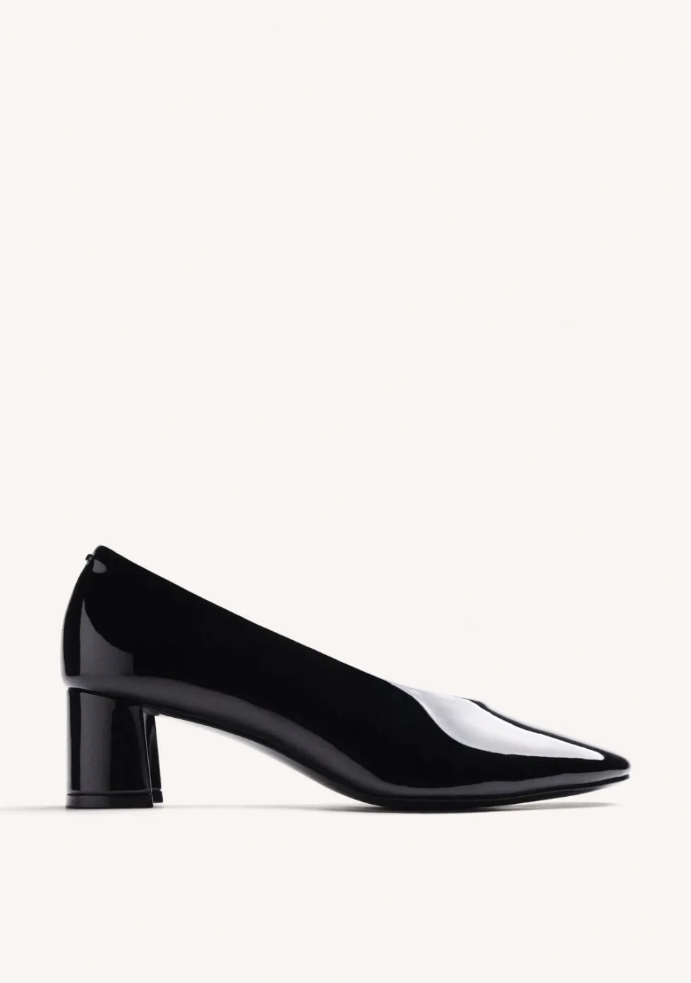 ZAPATOS TACÓN NEGRO EFECTO CHAROL