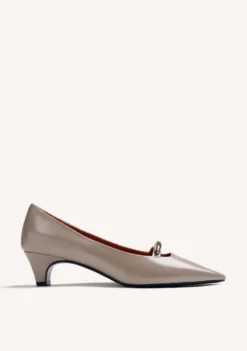 ZAPATOS TACÓN TAUPE EFECTO CHAROL