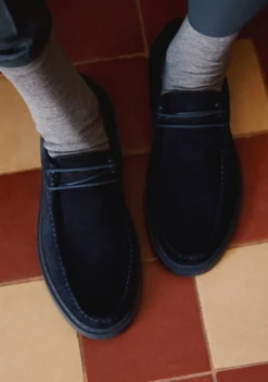 ZAPATOS WALLABEE AZUL PIEL