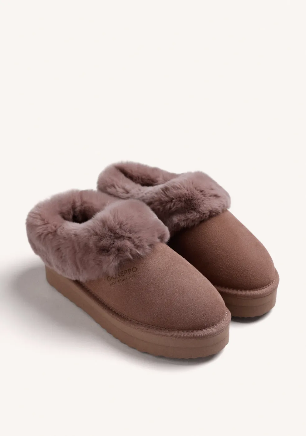 ZUECOS TAUPE PIEL